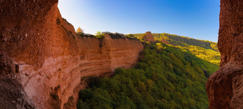 Panoramic view of the cliff from the Orellan viewpoint, in the Las Médulas natural park, an old Roman gold mining operation, Castilla y Léon, Spain
