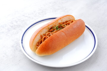 素朴な味わいのソース焼きそばパン