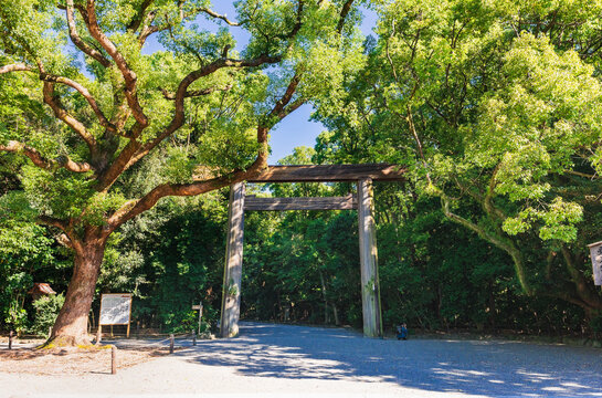 名古屋　熱田神宮　正門（南門）