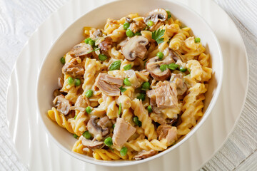 tuna mushroom green pea fusilli with sauce