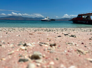 インドネシア、コモド諸島のピンクビーチ。