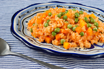 メキシコの伝統的な米料理　アロス・ア・ラ・メヒカーナ　コピースペースあり Traditional Mexican rice dish Arroz a la Mexicana with copy space