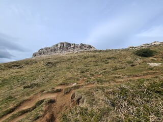 Fototapeta na wymiar Montagne dans le Pays Basque , Urkulu