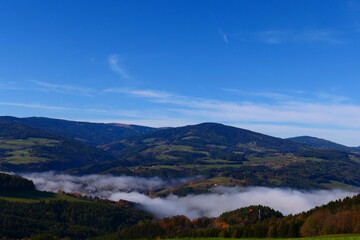 Nebel zieht in die Bucklige Welt