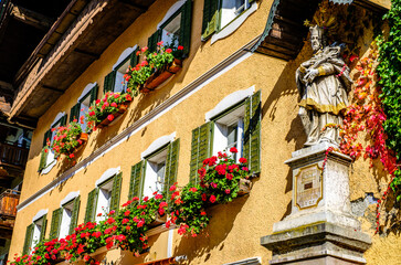 Fototapeta na wymiar historic buildings at the old town of Hopfgarten