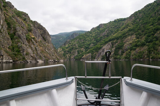 View of the Sil canyon and river from the prow of a boat, Galicia, Spain