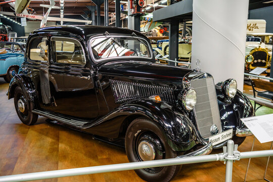 SINSHEIM, GERMANY - MAI 2022: black Mercedes Benz 170 V 1950