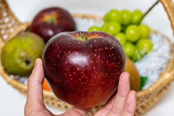 リンゴと盛り合わせ