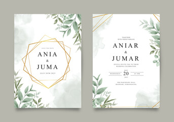 Fototapeta na wymiar Elegant wedding invitation with golden geometric frame and green leaves