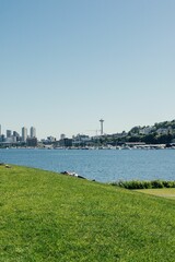 Obraz premium Gasworks park facing Space Needle in Seattle