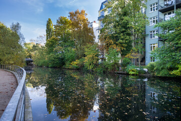 Hamburg Lehmwegpark Herbst entzerrt