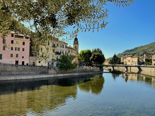 Passeggiando ed ammirando la regione Liguria - Italia