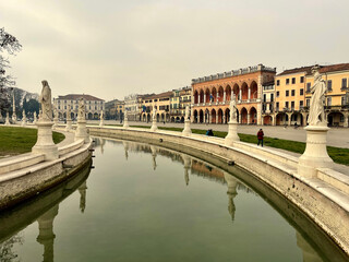 Obraz premium Passeggiando ed ammirando la città di Padova - Italia