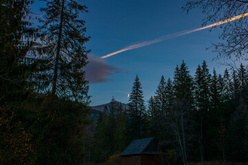 Tatry Bielańskie księżyc na niebie © Dan