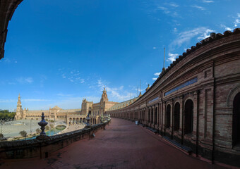 Fototapeta premium panorámica de la plaza de España en la ciudad de Sevilla, Andalucía