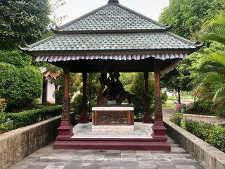 Fototapeta premium pavilion in the park