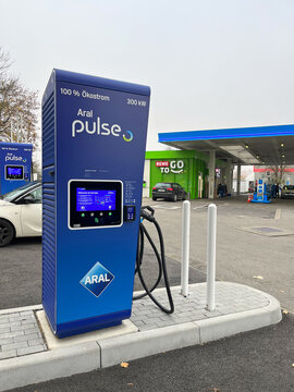 Electric vehicle charging station at an Aral gas station