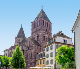 Fototapeta na wymiar St Thomas Church in Strasbourg