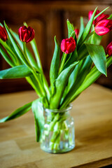 Bouquet de tulipes dans un vase