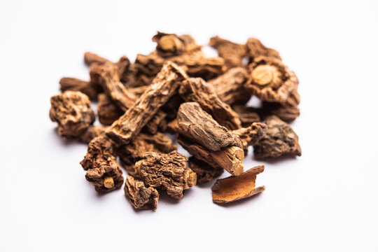 Raw dried Indian Ayurvedic Sarsaparilla&nbsp;or anantmool with Kadha drink or Tea