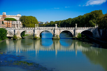 Fototapeta na wymiar Angelo bridge over the Tiber river
