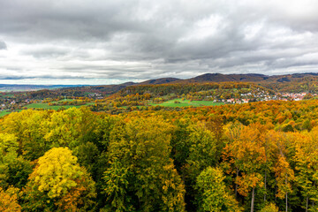 Fototapeta na wymiar Kleiner Herbstspaziergang durch die schöne Parklandschaft bei Bad Liebenstein - Thüringen - Deutschland