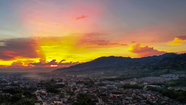 Puesta De Sol Pereira Risaralda Colombia