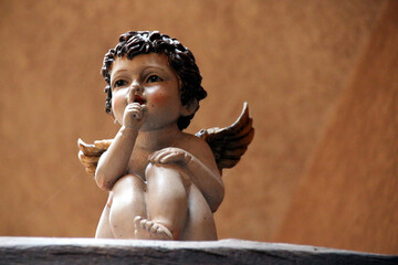 Silence, un ange passe