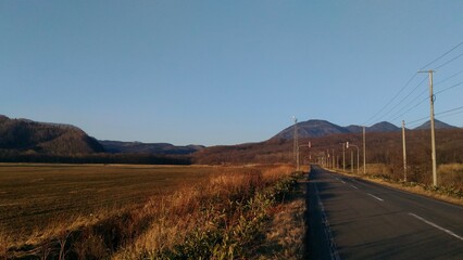 road to the mountains