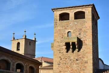 Algunos edificios medievales en Cáceres, España