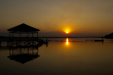 Fototapeta na wymiar Sunset, Lake, Sunrise - Dawn, Sky, Dawn
