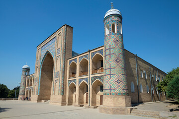 Fototapeta na wymiar The building of the ancient Kukeldash madrasah(XVI century) close-up on a sunny day, Tashkent