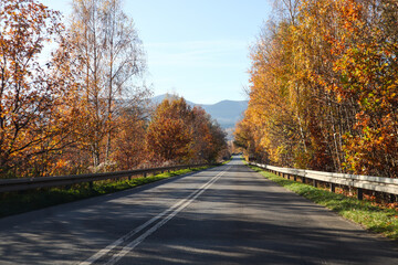 Droga do Karpacza, widok na karkonosze z drogi