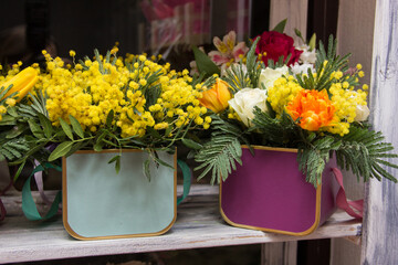 Flower arrangement for the box