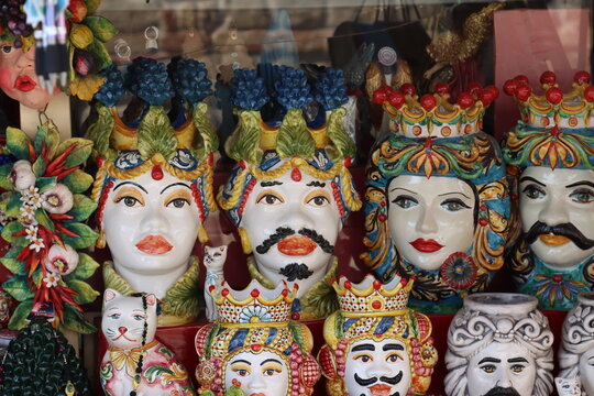 Sicilian ceramic craftsmanship Faces of Mori-