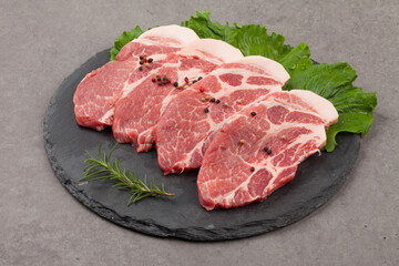 Indoor, meat, pork neck, pork neck, fat, raw meat, pork, food, meal, fresh, cooking, food, ingredients, protein, meat, ingredients,실내,고기,돼지고기목살,목살,지방,생고기,돼지고기,음식,식사,신선,요리,식품,식재료,단백질,육류,재료,