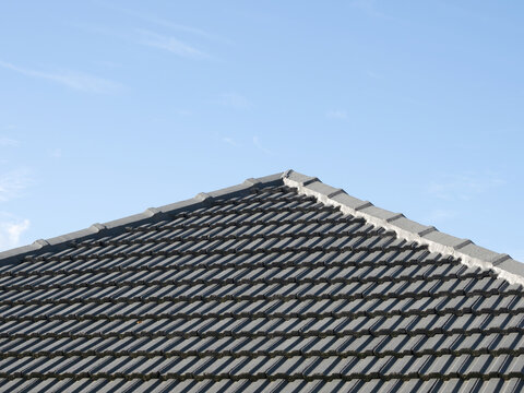 Pitched roof with concrete tiles
