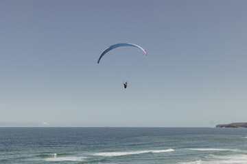 Para glider over ocean