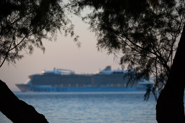 Obraz premium Luxury cruiser ship for tourism crusing the Mediterranean Sea in Greece