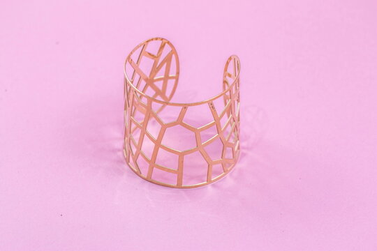 Gold bangle