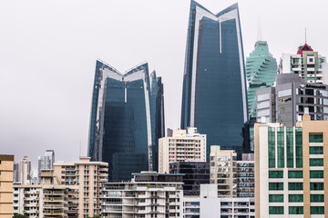 Fototapeta na wymiar city skyline