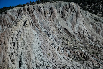 Fototapeta na wymiar Rock formations alongside the highway, Colorado