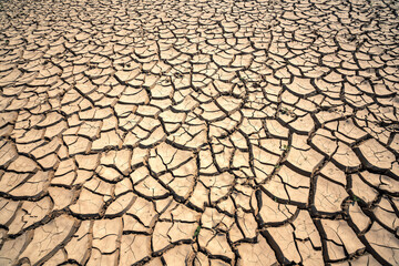 Trockener Erdboden