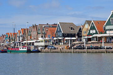 Fototapeta na wymiar Edam Volendam, Netherlands - may 22 2022 : touristy city centre