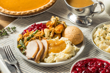 Homemade Thanksgiving Turkey Dinner - obrazy, fototapety, plakaty