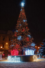 Miasto Bielsko-Biała nocą w święta