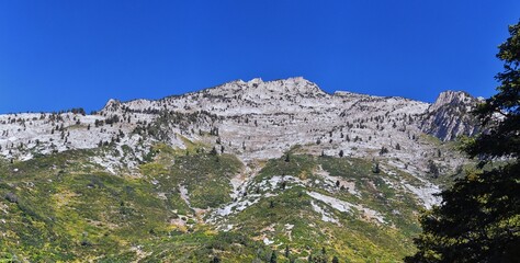 Fototapeta na wymiar Hamongog hiking trail mountain views below Lone Peak Wilderness, Wasatch Rocky Mountains, Utah. United States. 