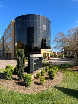 Upscale Office Building  At 6201 Fairview Road In Piedmont Southpark, Charlotte, NC