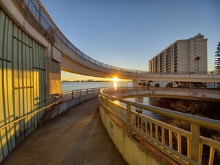 Spiral pedestrian ramp in Clearwater, Florida, at sunset - obrazy, fototapety, plakaty