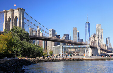 Brooklyn Bridge and Lower Manhattan skyline in New York City, USA